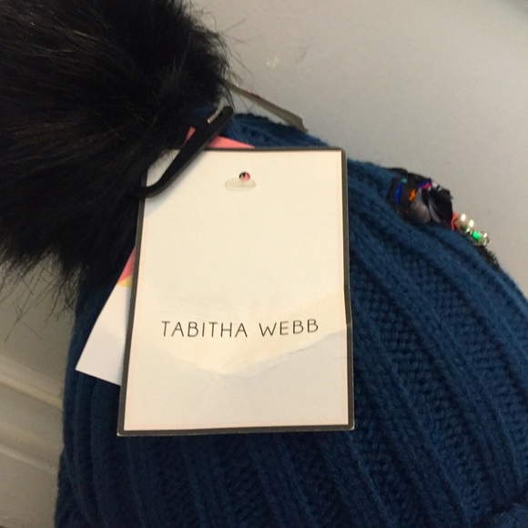 New blue green knit winter toque - Picture 6 of 7